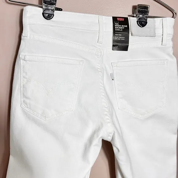 Levi’s 721 High-Rise Skinny Ankle Jeans