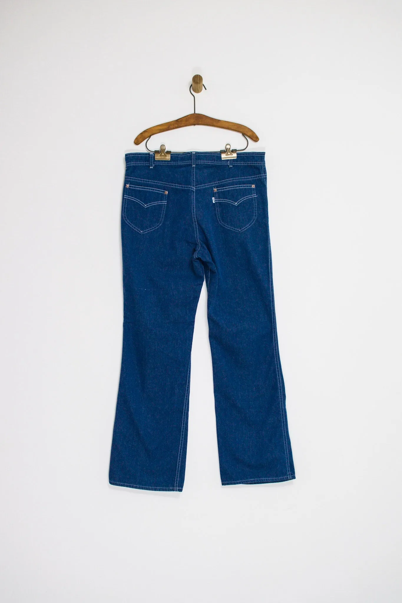 LEVI’S WHITE TAB JEANS / 37