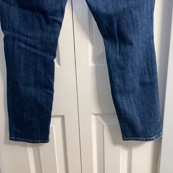 Lucky Brand Distressed Lolita Skinny Capri Jean