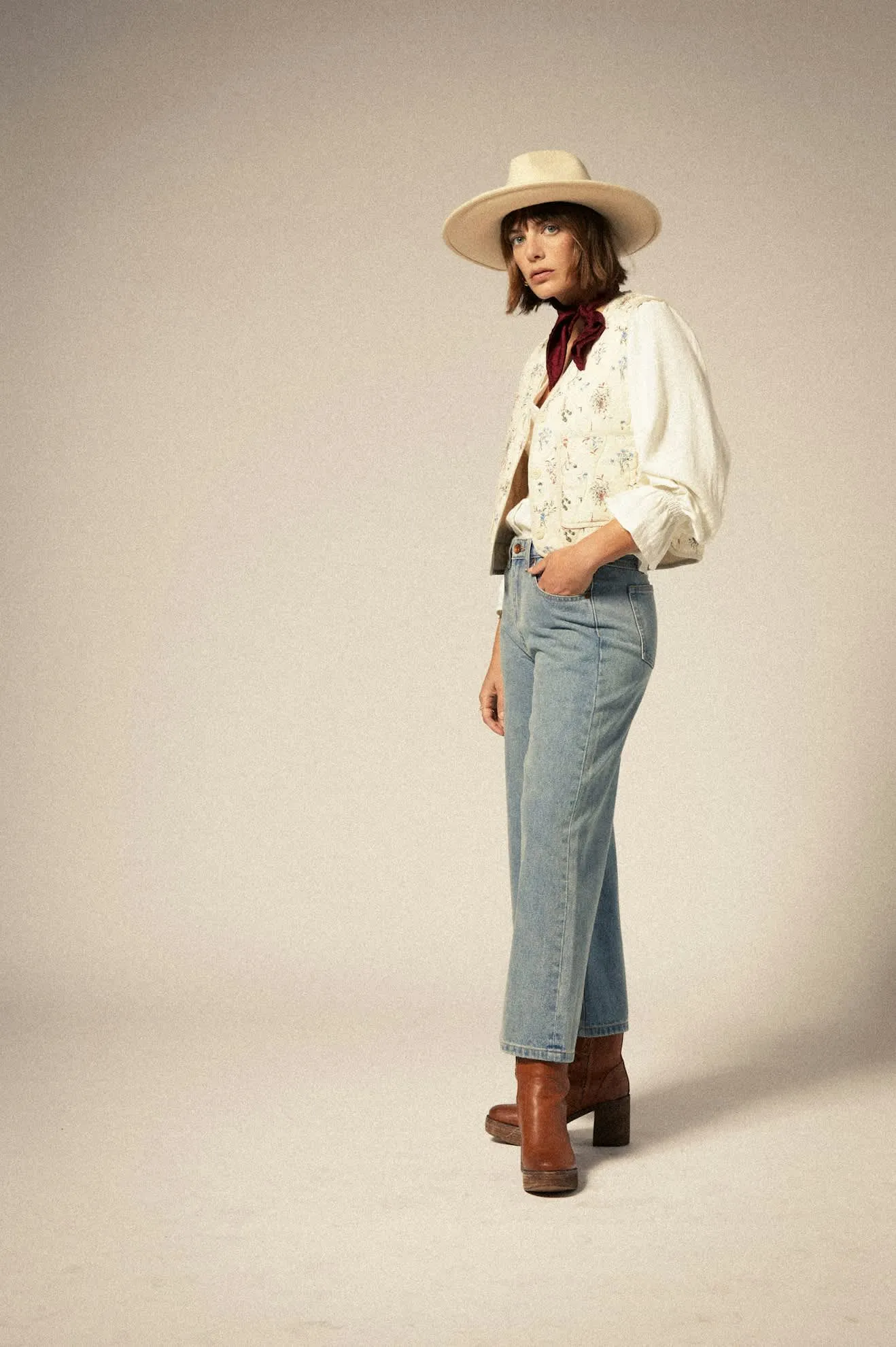 Margo Cropped 5-Pocket Pant - Light Denim