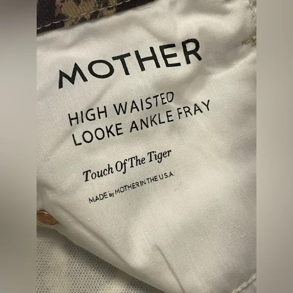 MOTHER High-Waist Looker Ankle Fray Leopard Skinny Jeans in Touch of Tiger 24