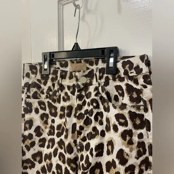 MOTHER High-Waist Looker Ankle Fray Leopard Skinny Jeans in Touch of Tiger 24