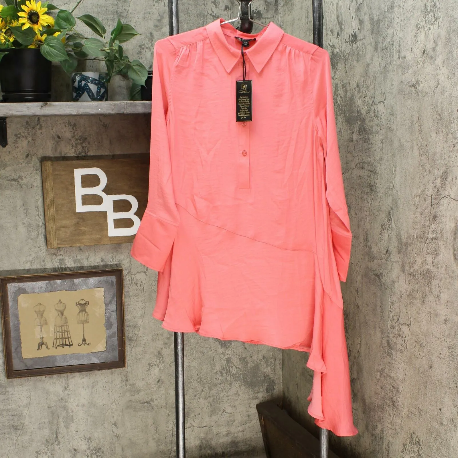 NWT DG2 By Diane Gilman Button Up Washed Charmeuse Asymmetric Shirt. 732519 XS