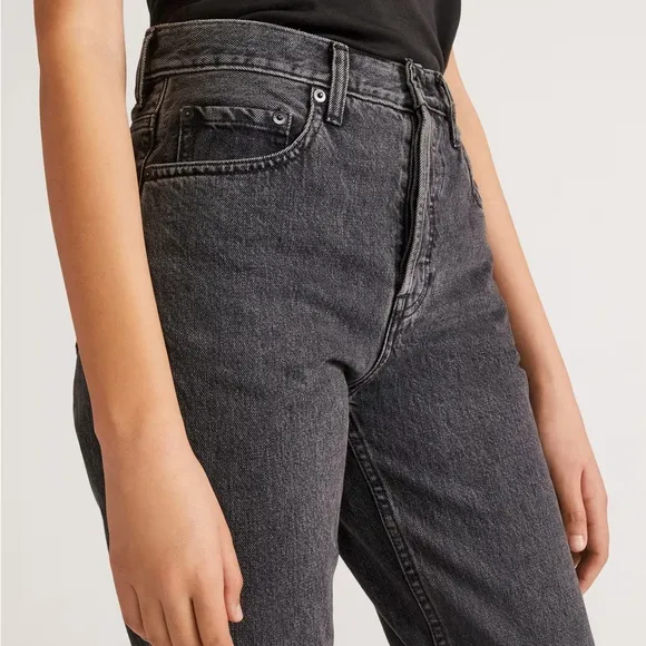 NWT Everlane The 90’s Curvy Cheeky Jeans in Washed Black Size 28 Ankle