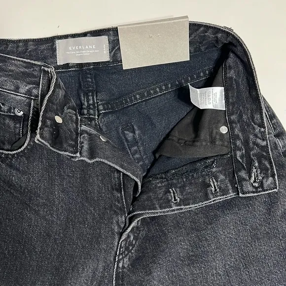 NWT Everlane The 90’s Curvy Cheeky Jeans in Washed Black Size 28 Ankle