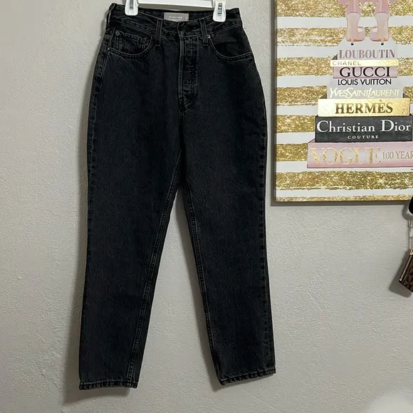 NWT Everlane The 90’s Curvy Cheeky Jeans in Washed Black Size 28 Ankle