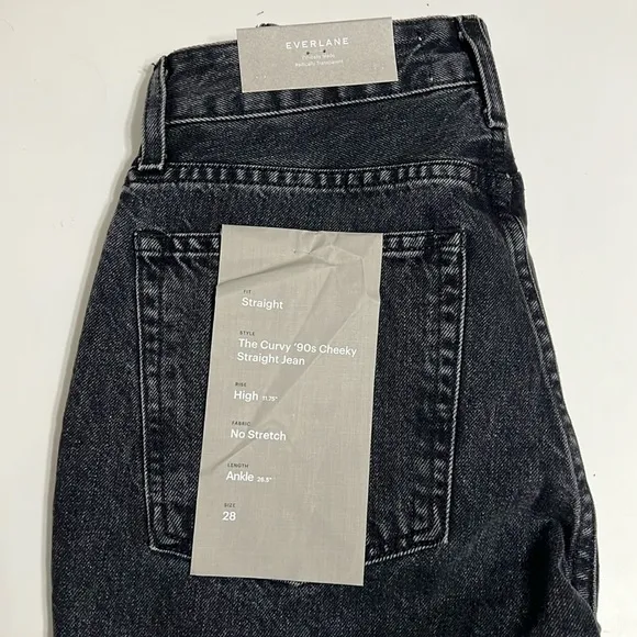 NWT Everlane The 90’s Curvy Cheeky Jeans in Washed Black Size 28 Ankle