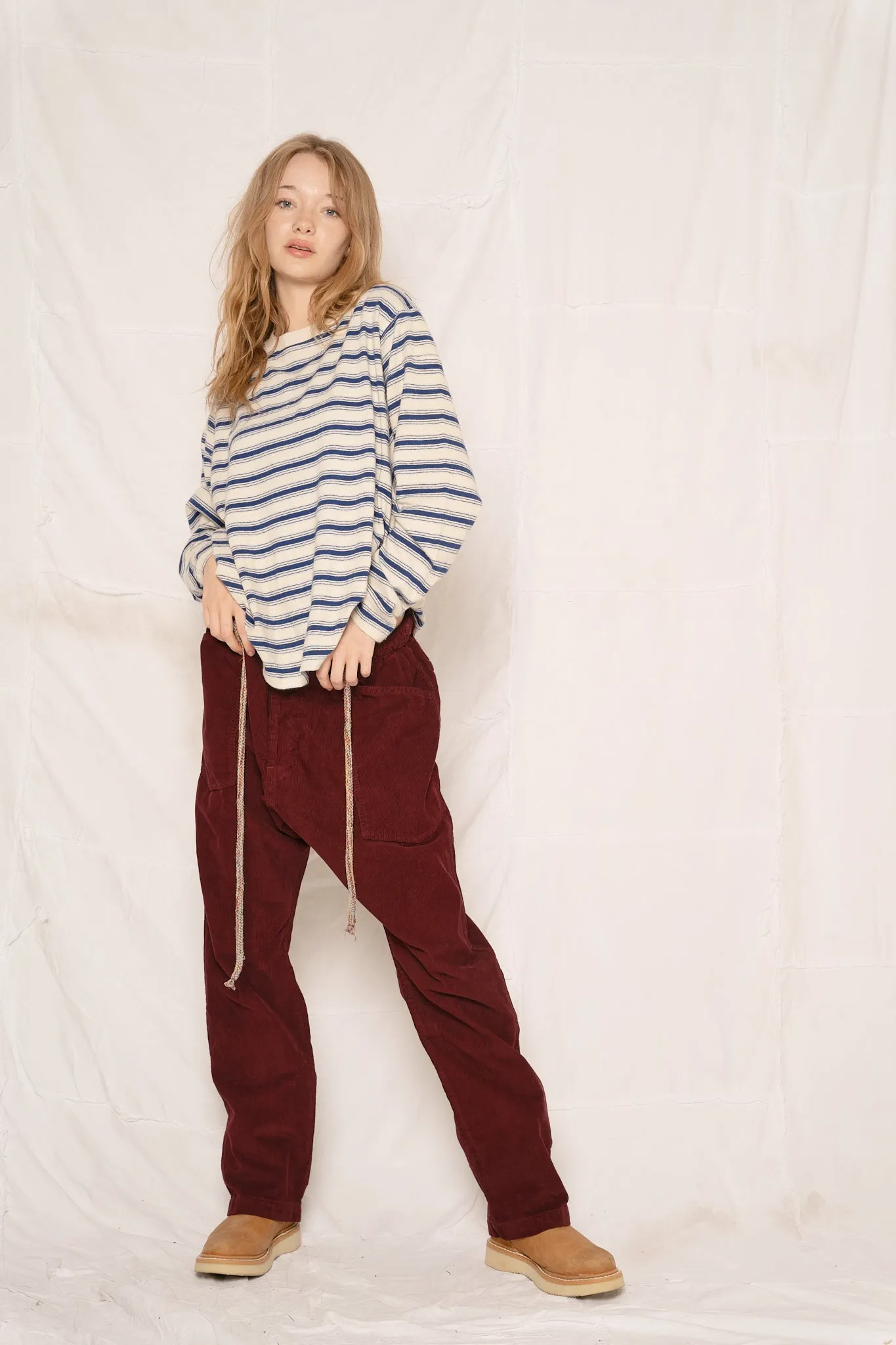 P38 Corduroy 16 Wales Deep Burgundy