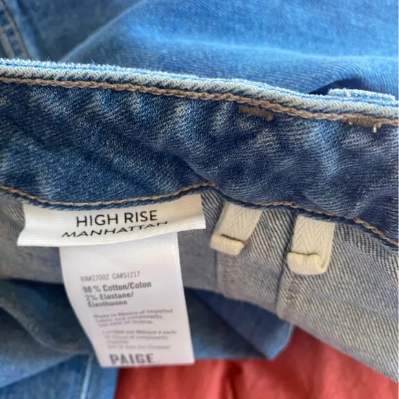 PAIGE Manhattan Jeans