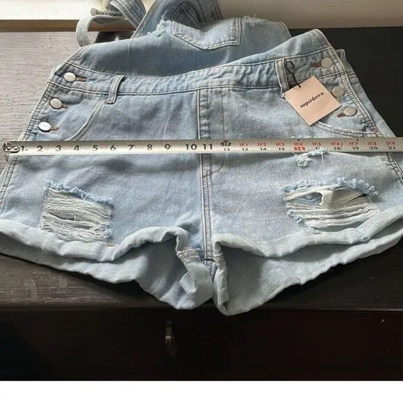 Revolve Superdown Meghan Distressed Short Overalls Shortall Denim Light Wash L