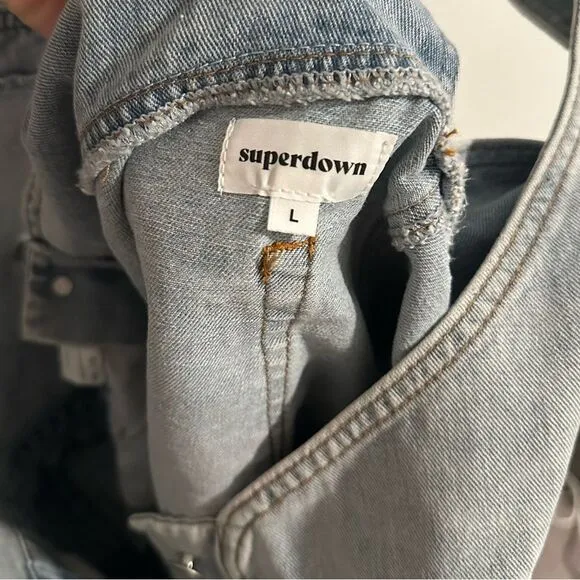 Revolve Superdown Meghan Distressed Short Overalls Shortall Denim Light Wash L