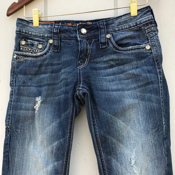 Rock Revival 🔥 Sora Skinny Distressed Jeans
