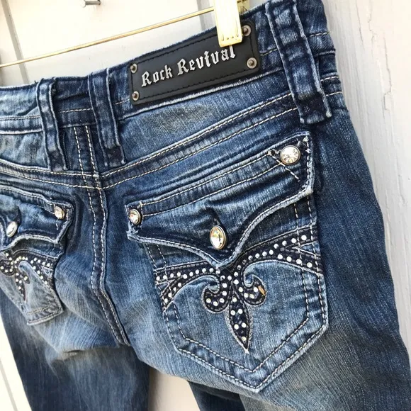 Rock Revival 🔥 Sora Skinny Distressed Jeans