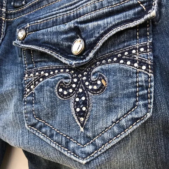 Rock Revival 🔥 Sora Skinny Distressed Jeans