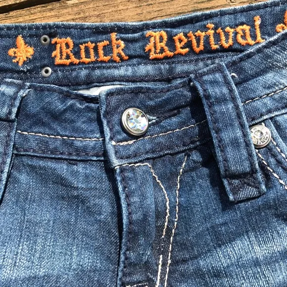 Rock Revival 🔥 Sora Skinny Distressed Jeans
