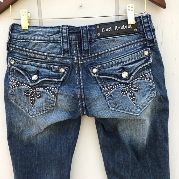 Rock Revival 🔥 Sora Skinny Distressed Jeans