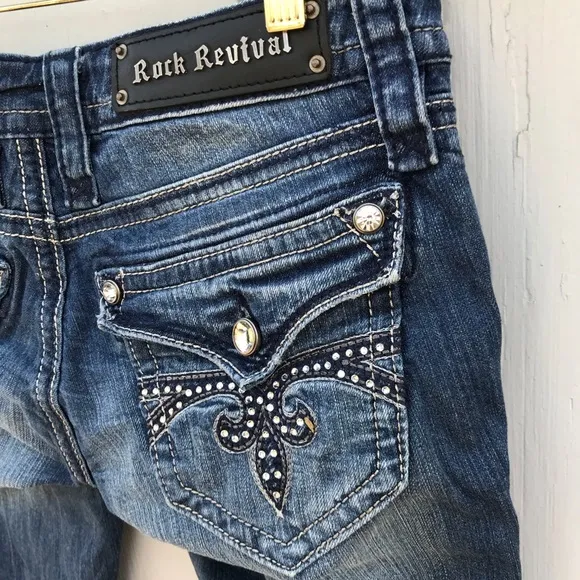 Rock Revival 🔥 Sora Skinny Distressed Jeans