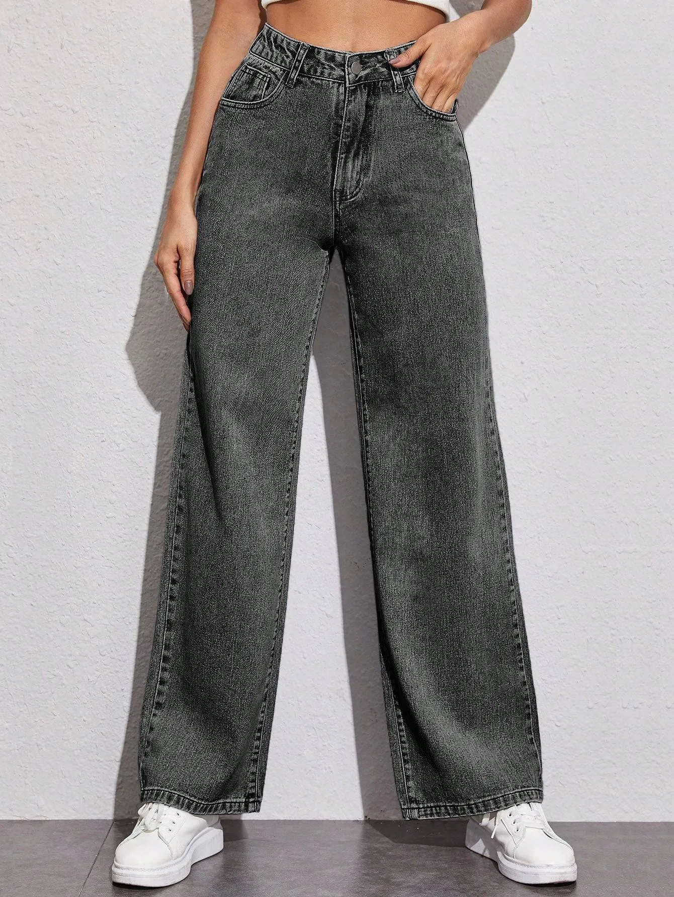 Runway Edge Ultra-Stretch Straight Jeans