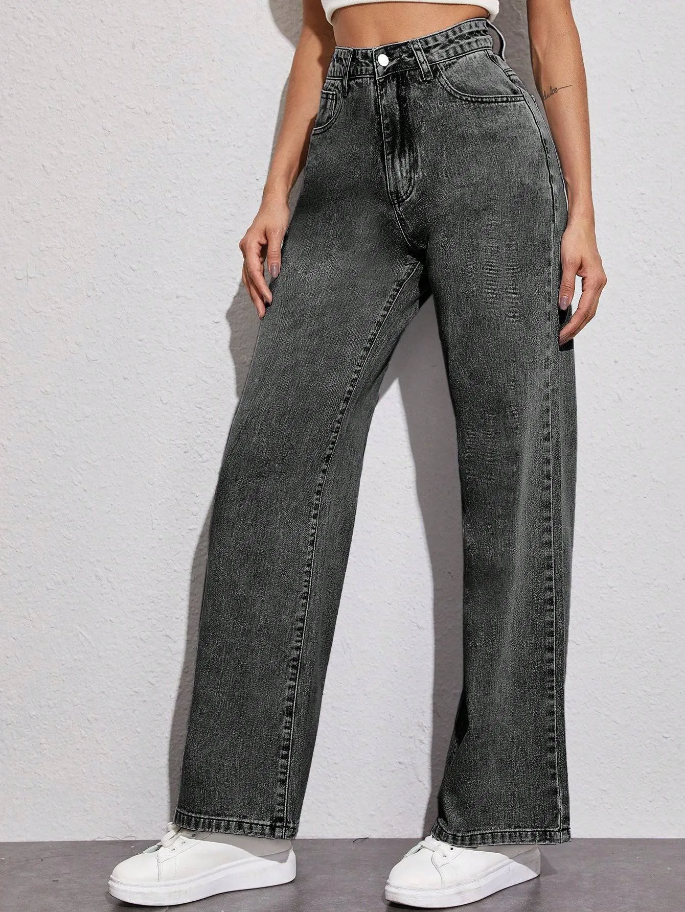Runway Edge Ultra-Stretch Straight Jeans