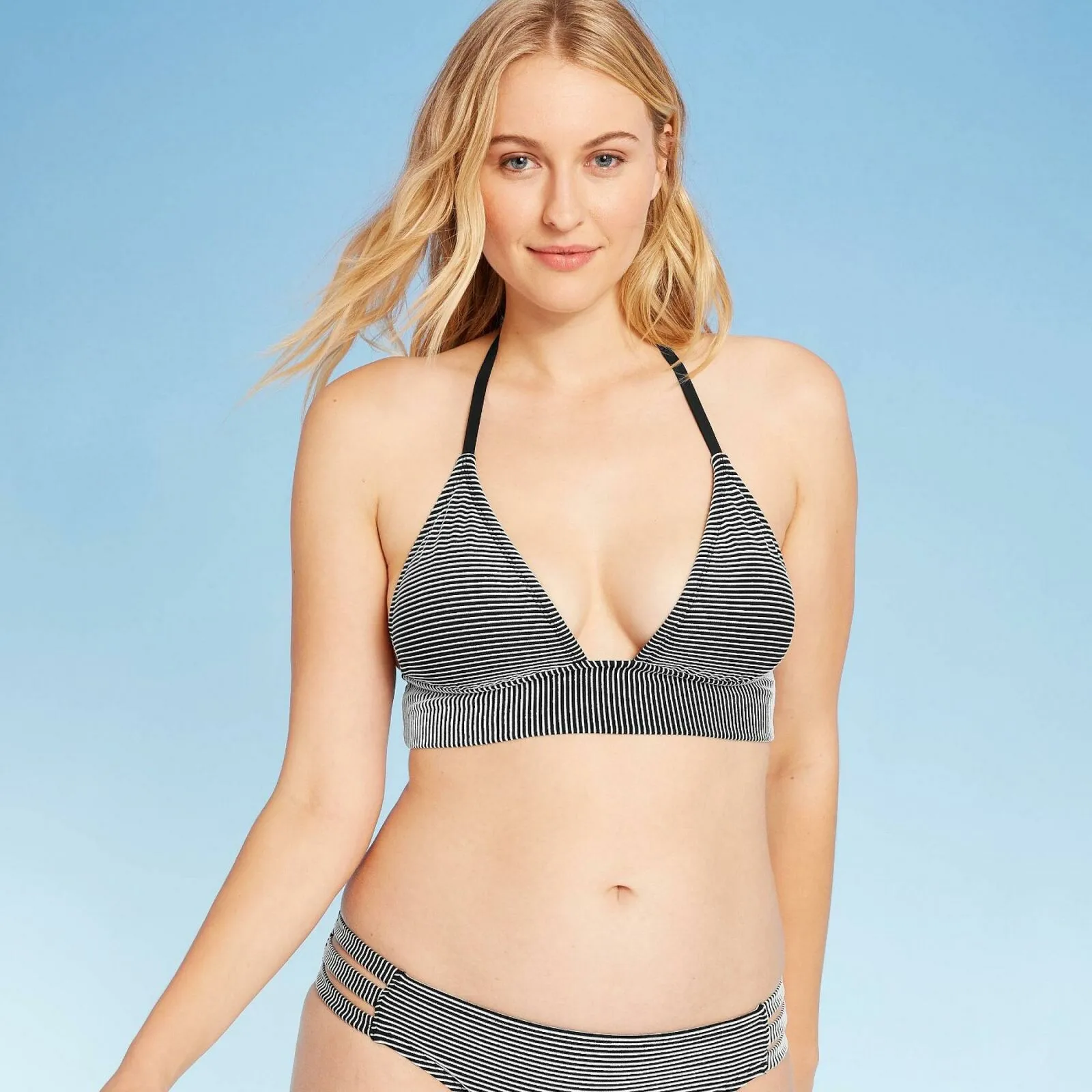 Shade & Shore Women's Textured Halter Bikini Top