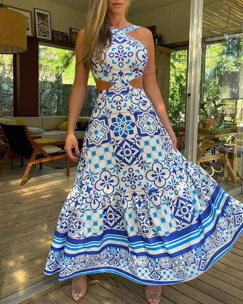 Sleeveless Vintage Halter Dress with Printed Design