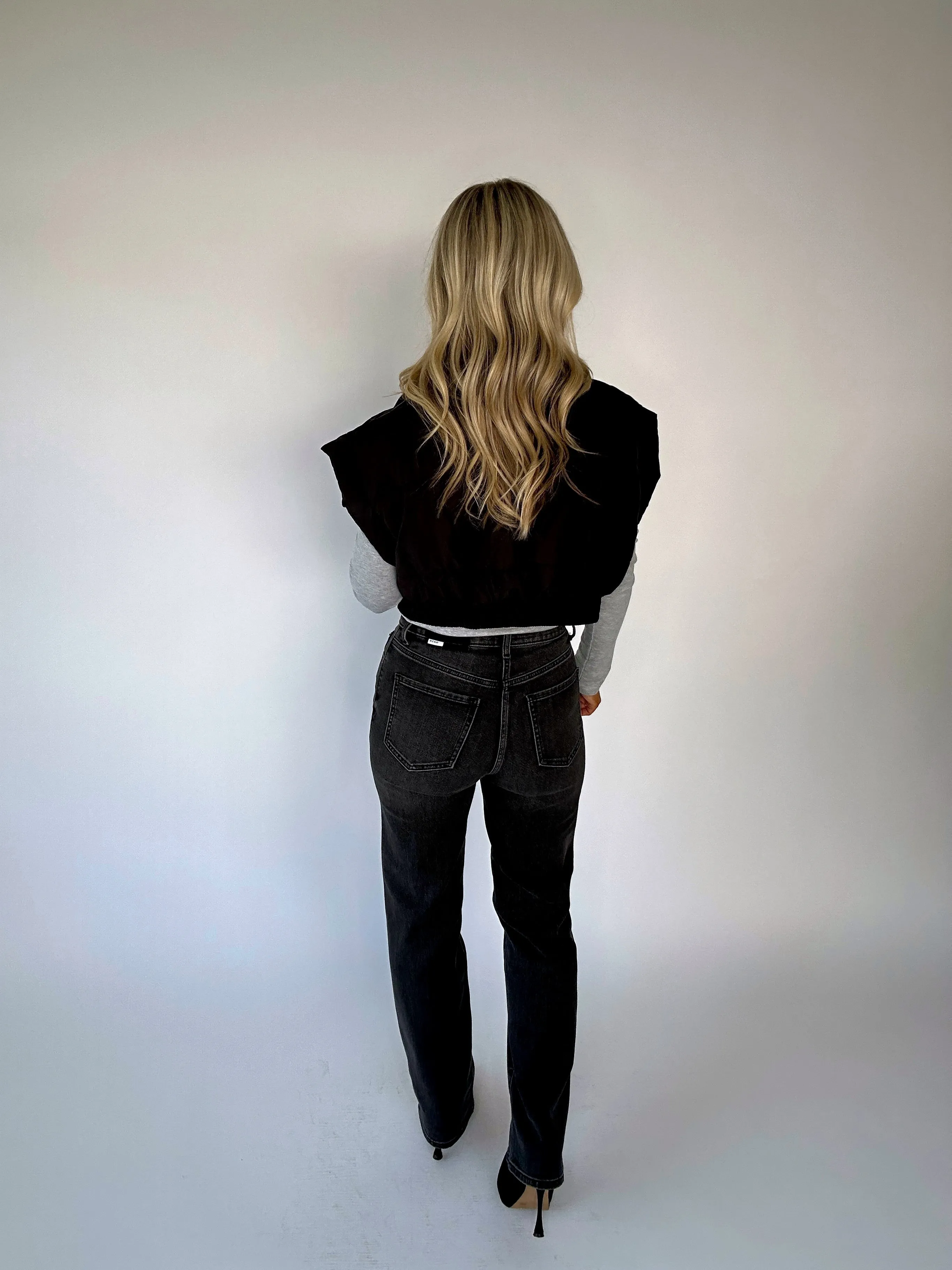 Sundaze High Rise Vintage Straight Jeans - Black