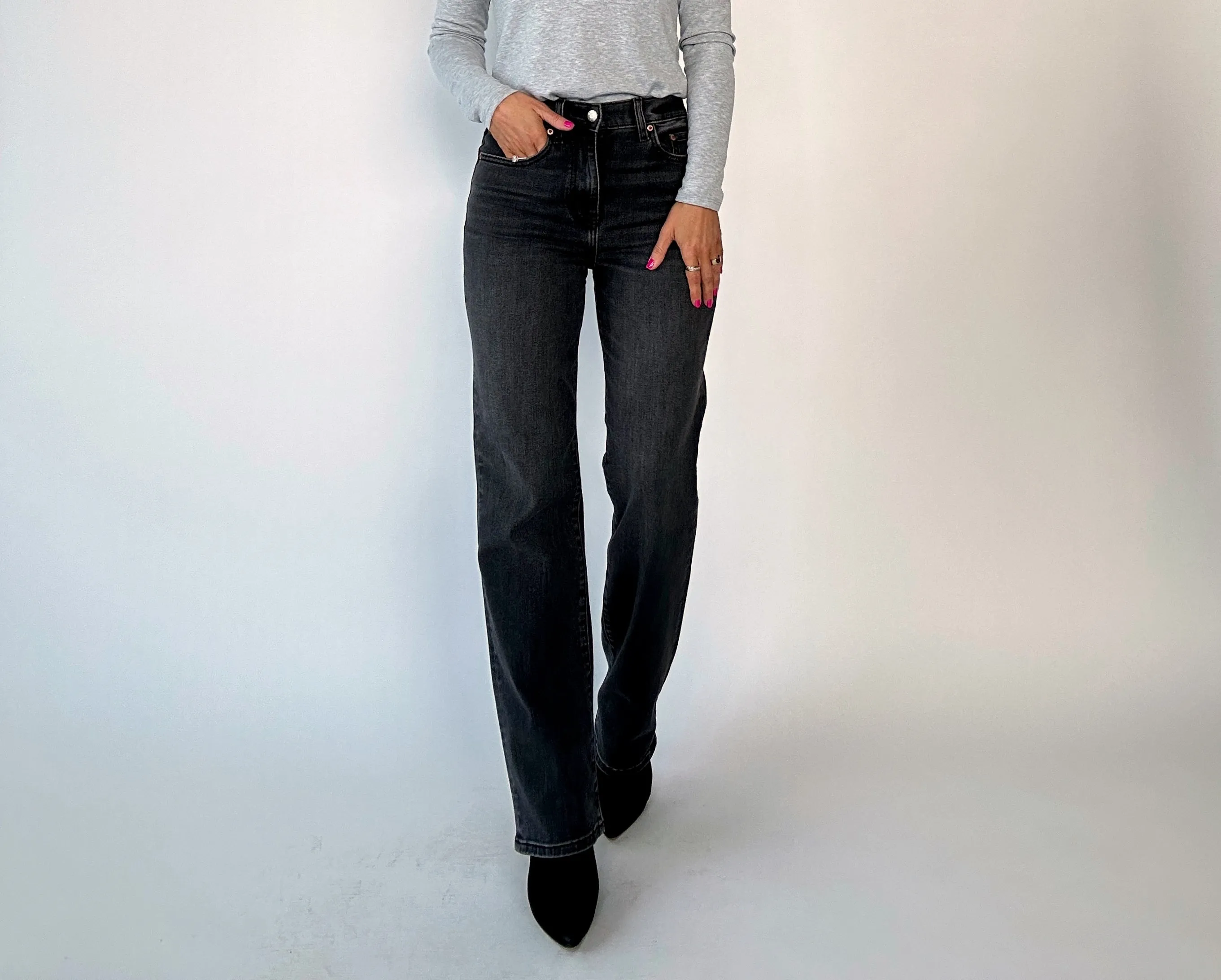 Sundaze High Rise Vintage Straight Jeans - Black