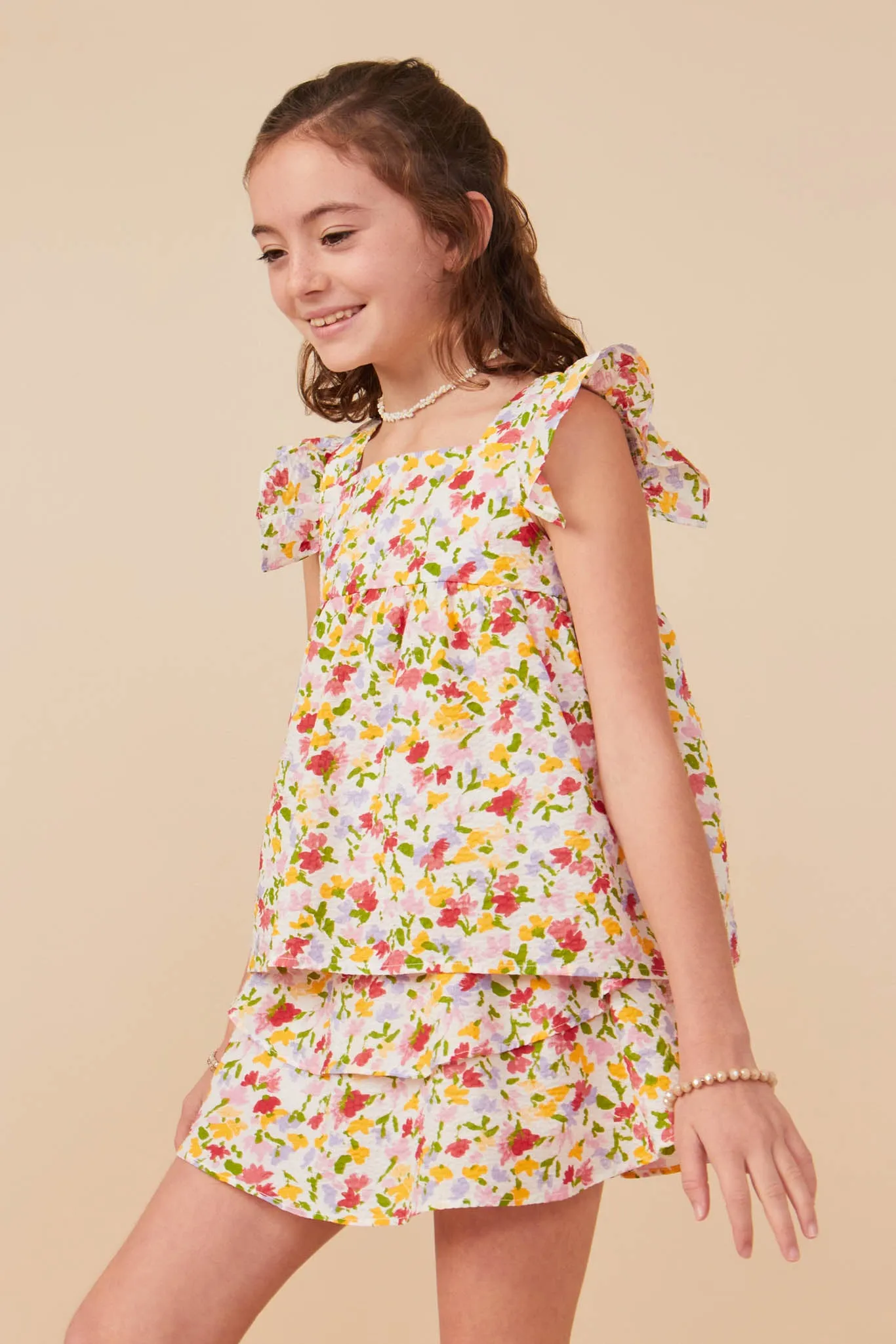 Textured Floral Ruffled Tank