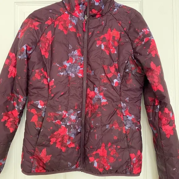THE NORTH FACE Ladies Burgundy Pink Floral Puffer Quilted LOGO Jack Coat Size S