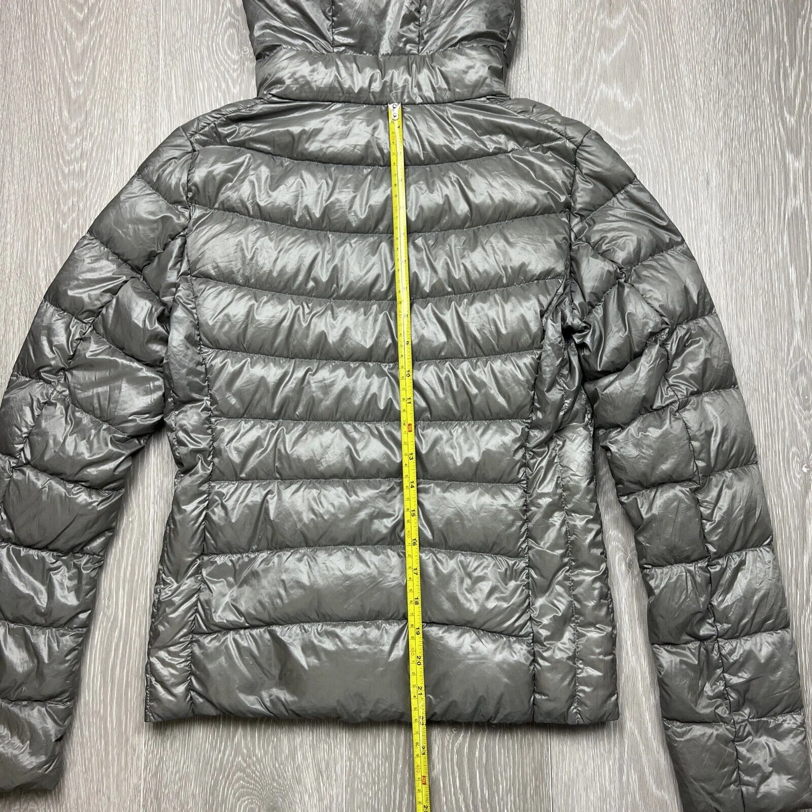 Uniqlo Grey Womens Hooded Full Zip Duck Down Puffer Jacket Size XS