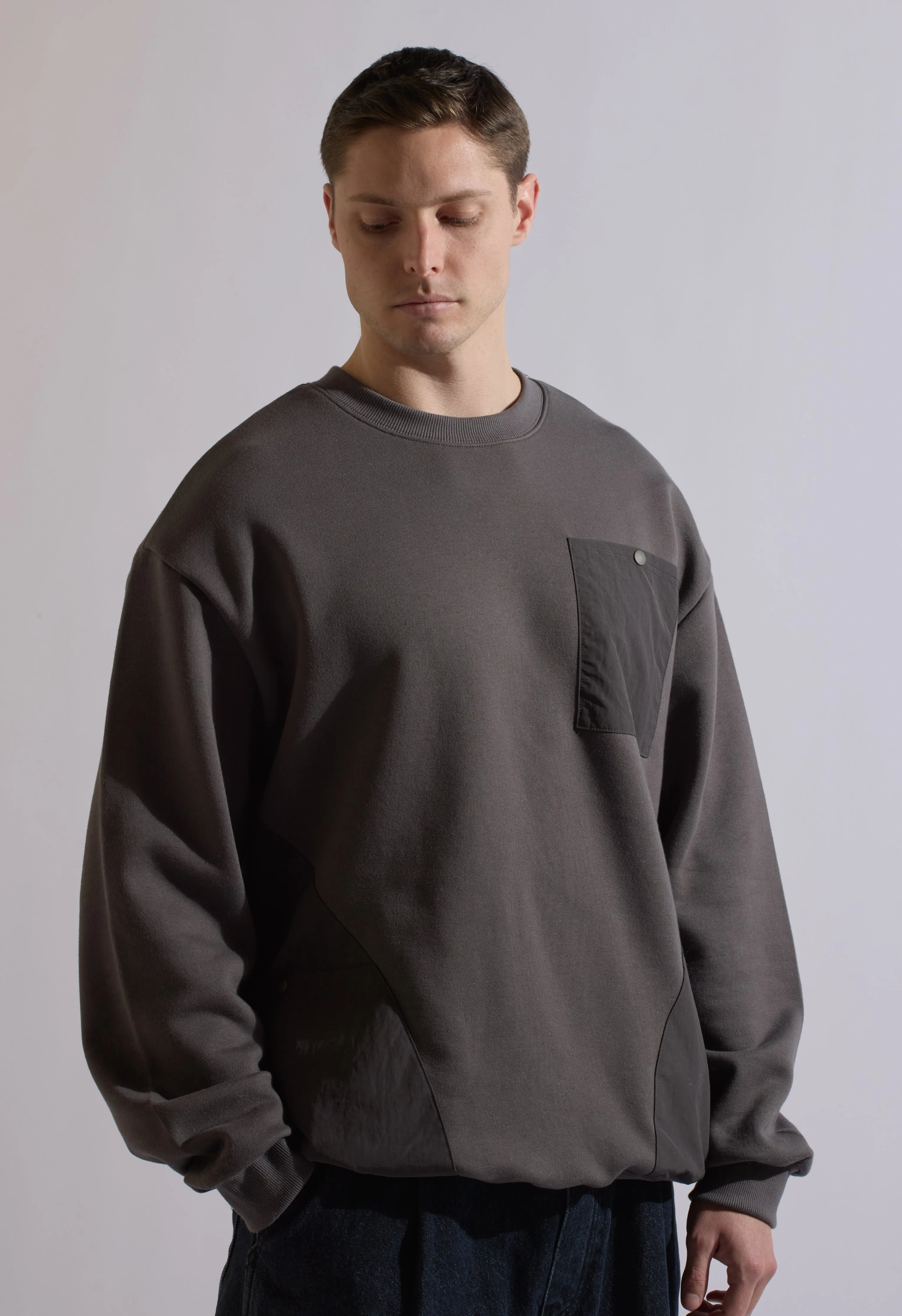 Utility Sweatshirt in Grey