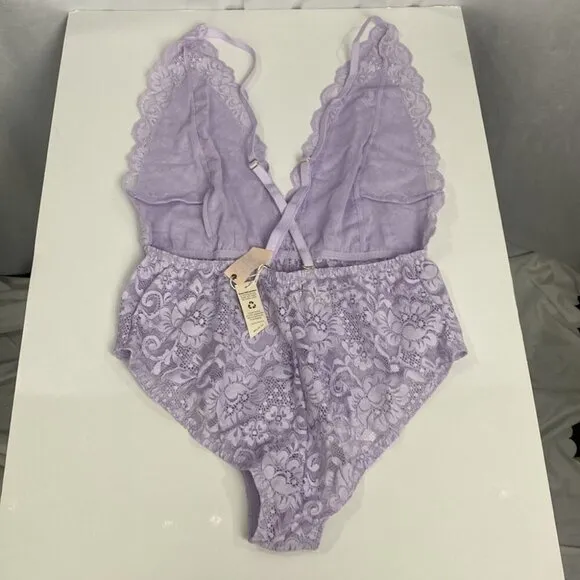 We are HAH NWT Comin' In HAHT Lace Bodysuit Lavender - Size L