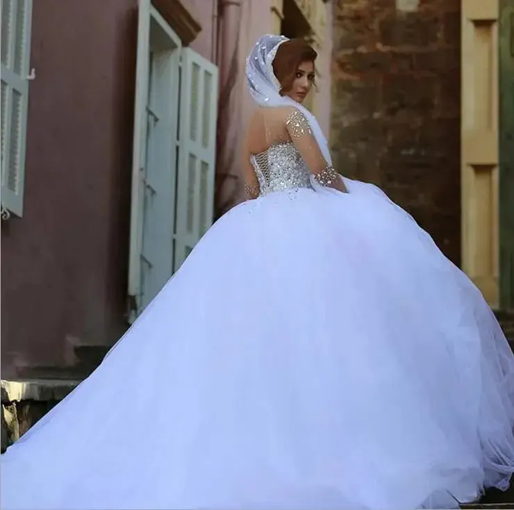 Wedding Dresses Luxury Crystal Bridal Gowns Custom Made Lace Up Beads Sheer Long Sleeves Crystals Backless Floor Length Tulle