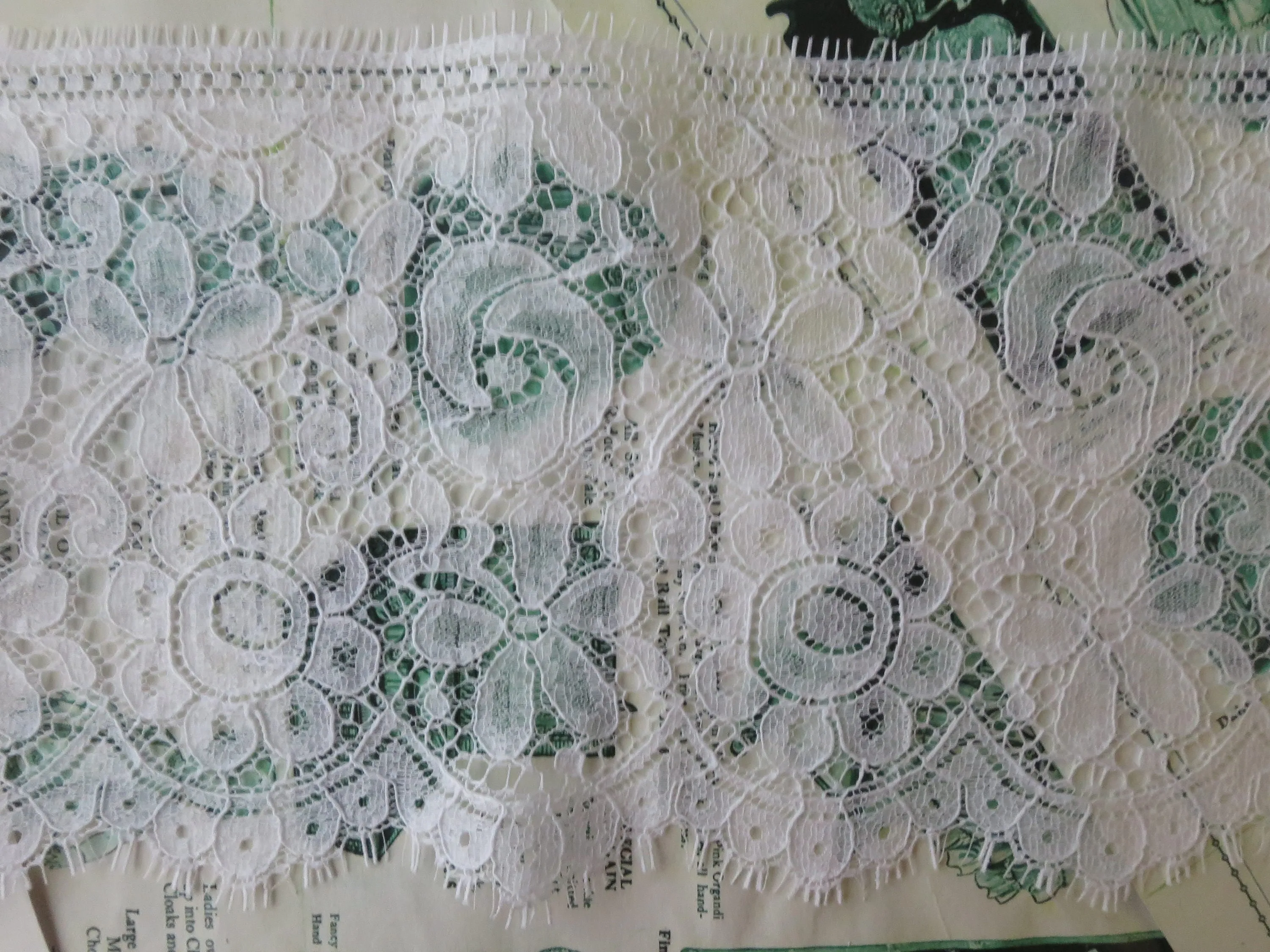 White English Nottingham Lace- Flemish Flowers- 15 cm