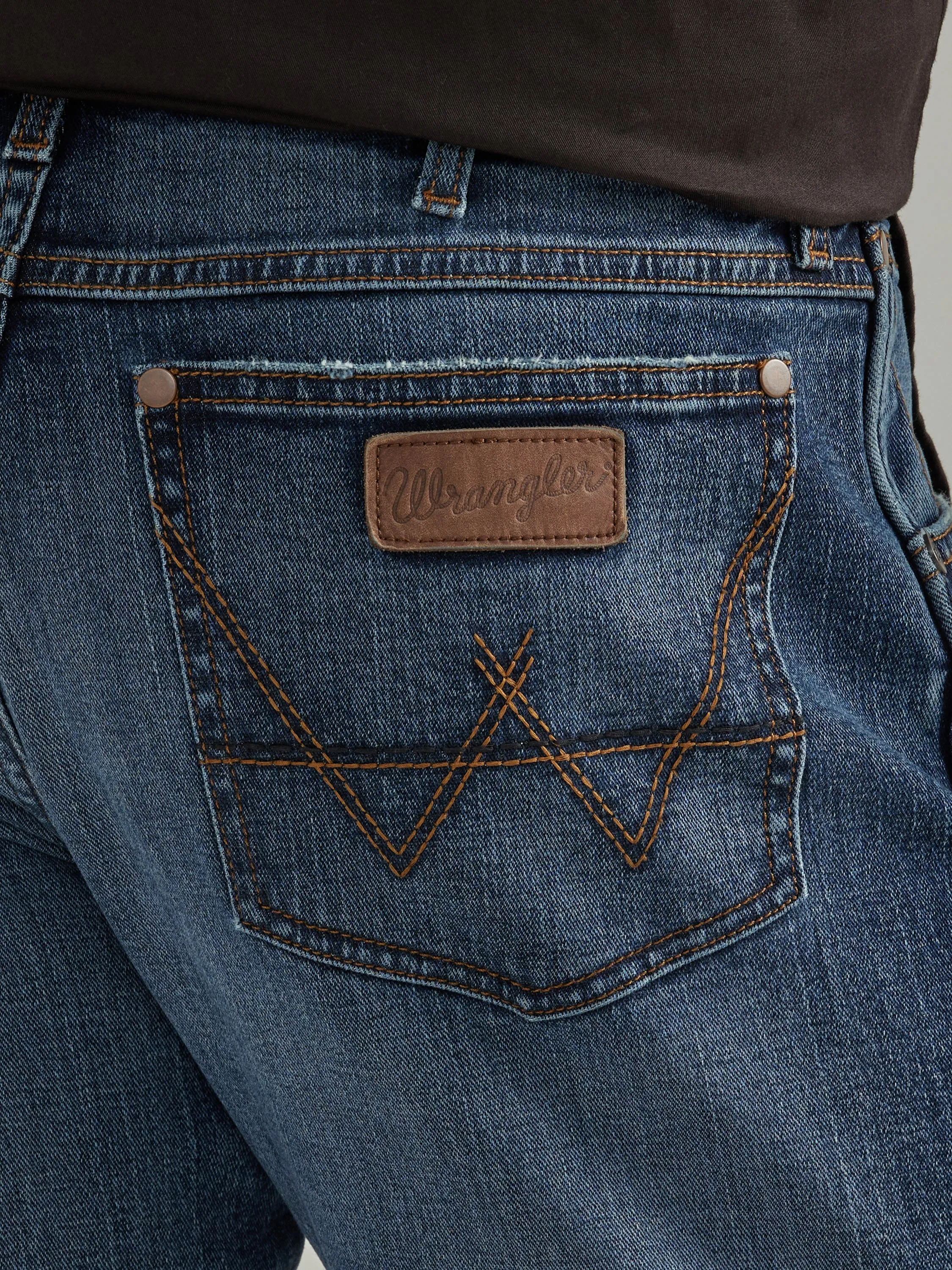 Wrangler Men's Retro Gaffrey Slim Straight Jean